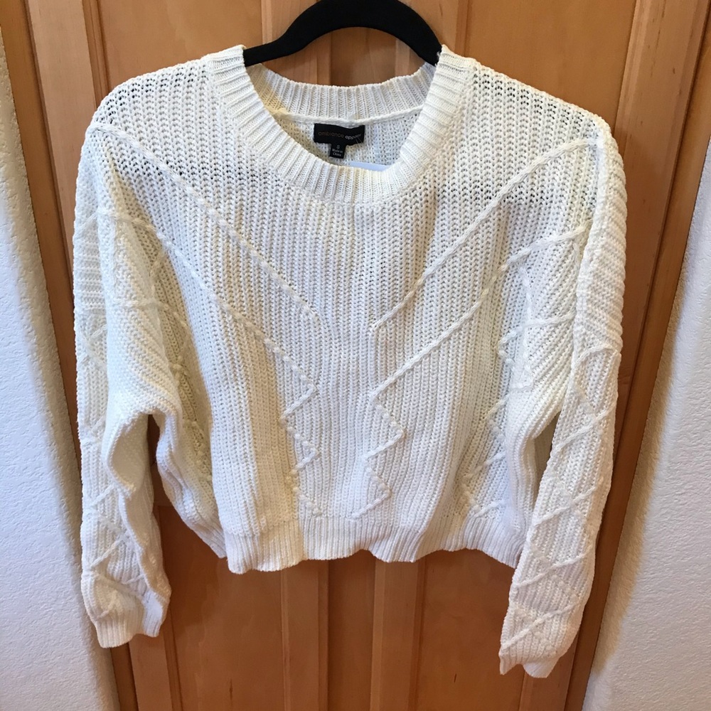 Brand new Ivory white Ribbed Sweater size small
